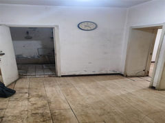 自来水厂家属楼 