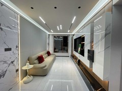 立汇美罗湾三期 